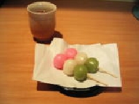 白玉餅粉と豆腐の団子